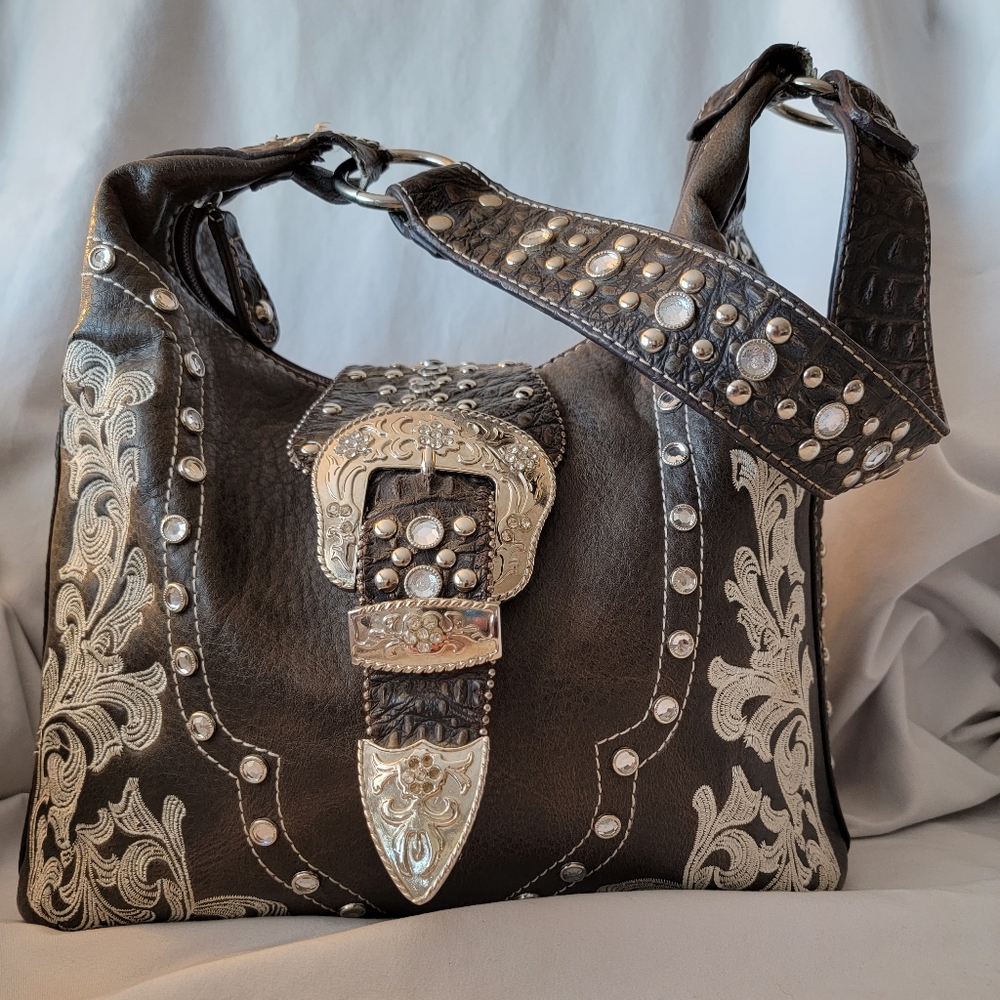 Leather handbag